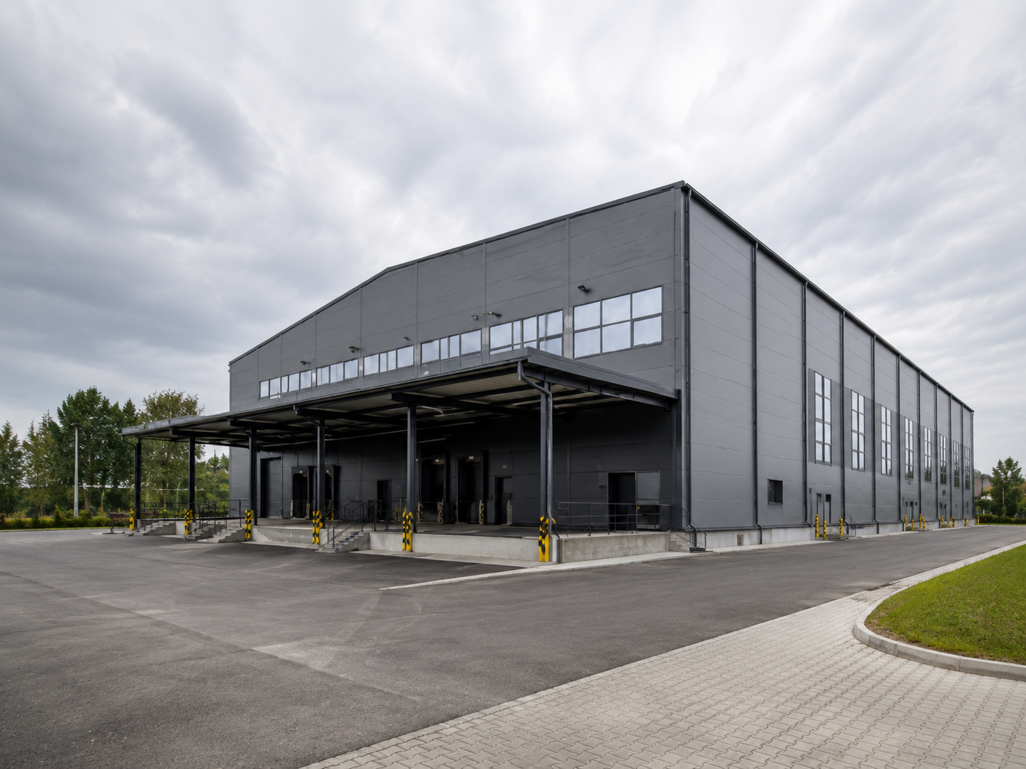 Hala logistica cu platforma